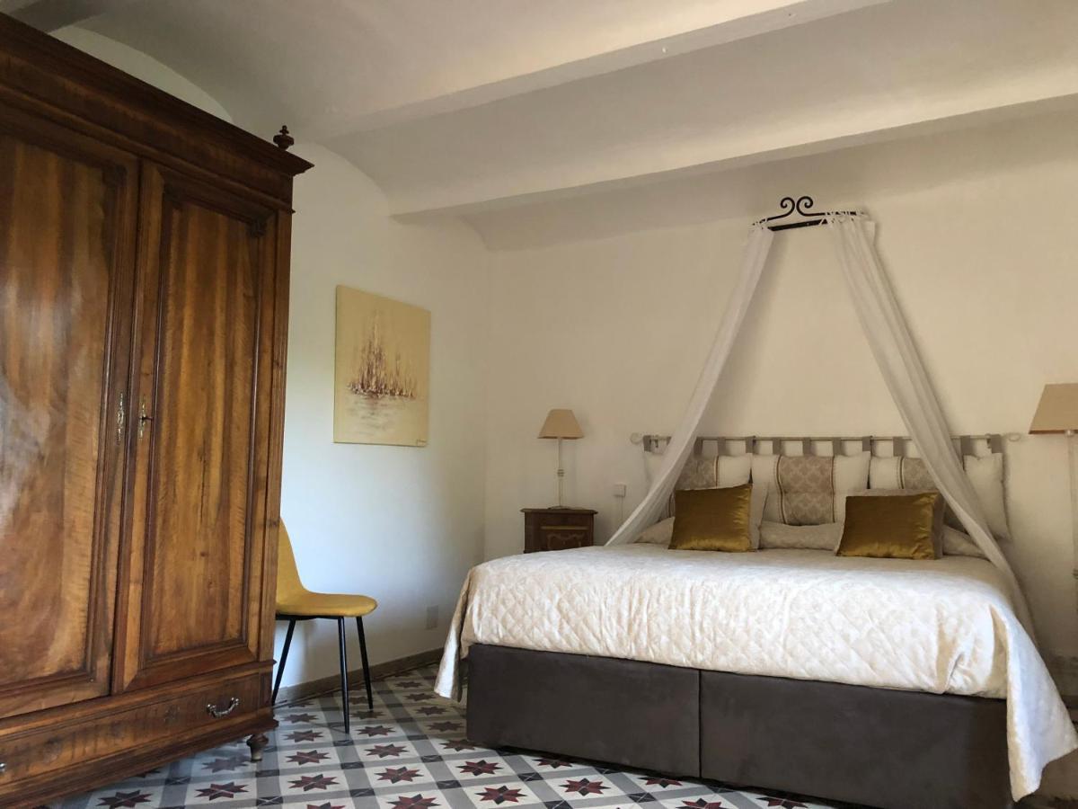 Les Dames De Saint Florent Exterior photo
